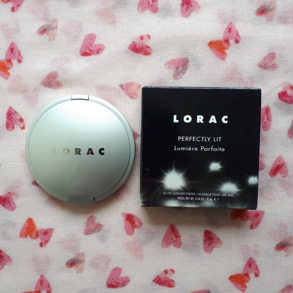 LORAC: Perfectly Lit Oil Free Luminizing Powder in Spolight - Picture 2 of 11